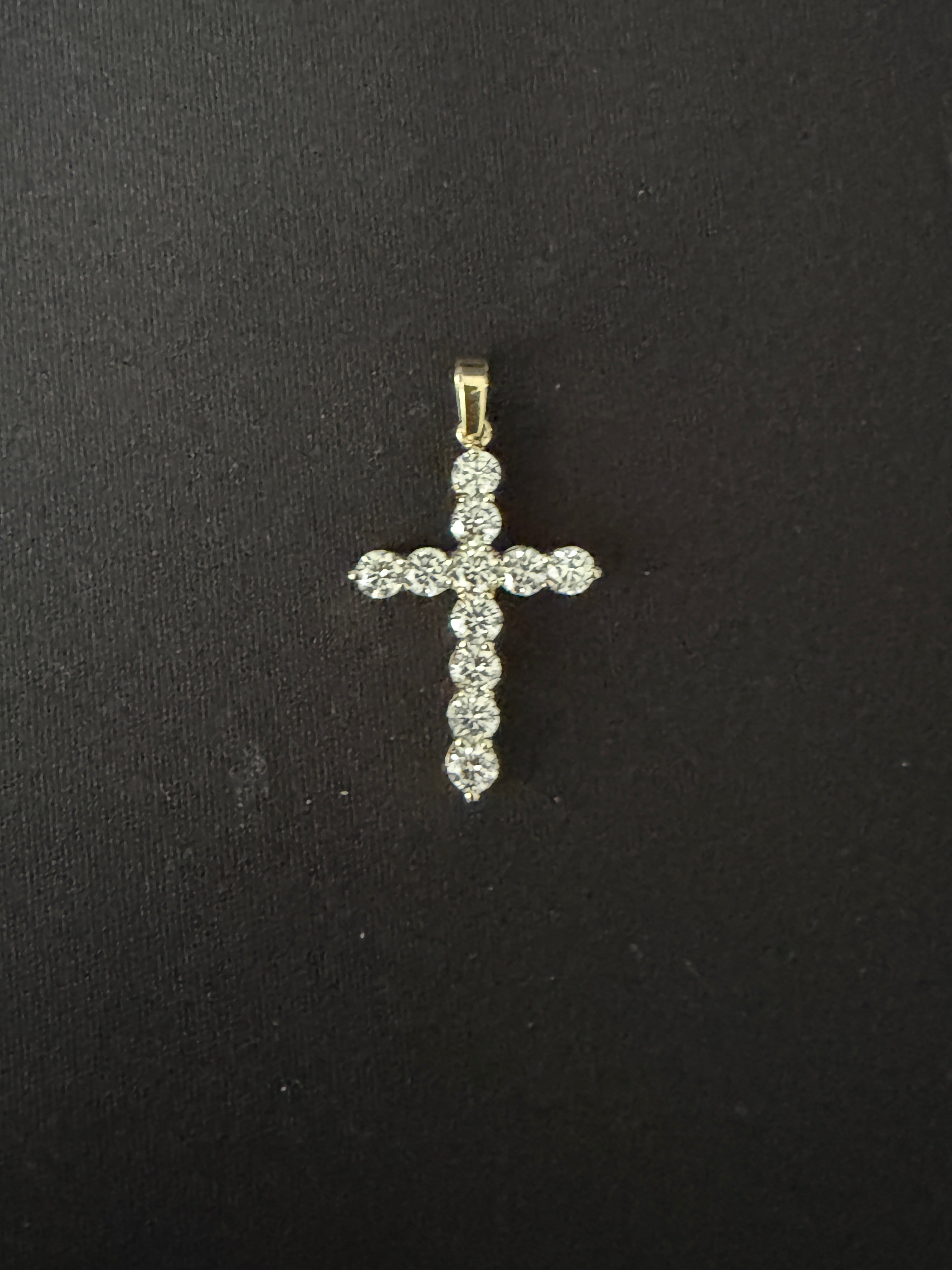 2.68 CT Lab-Grown Diamond Cross Pendant (VS/F) in 14K Gold – Iced Out Cross Charm