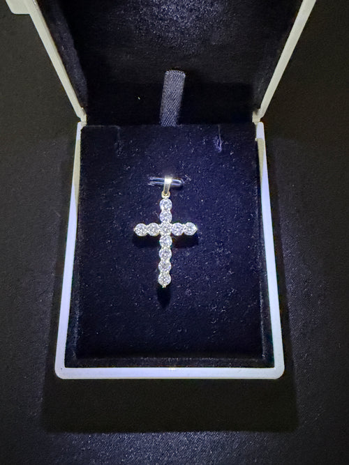 2.68 CT Lab-Grown Diamond Cross Pendant (VS/F) in 14K Gold – Iced Out Cross Charm
